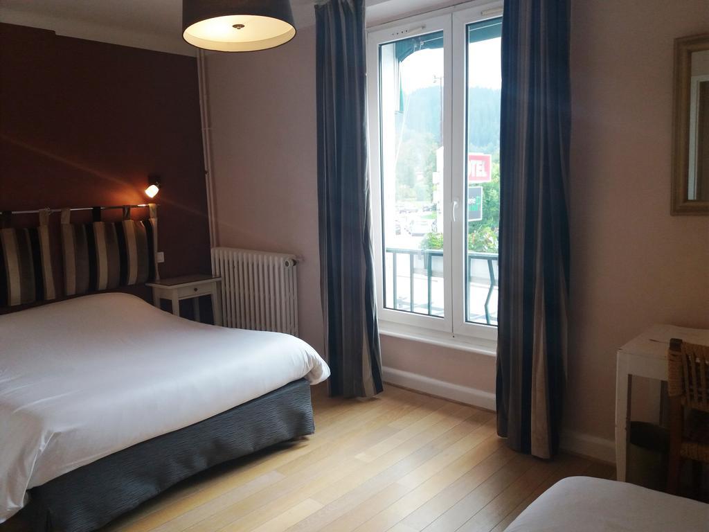 Hotel De La Paix Gerardmer Bagian luar foto