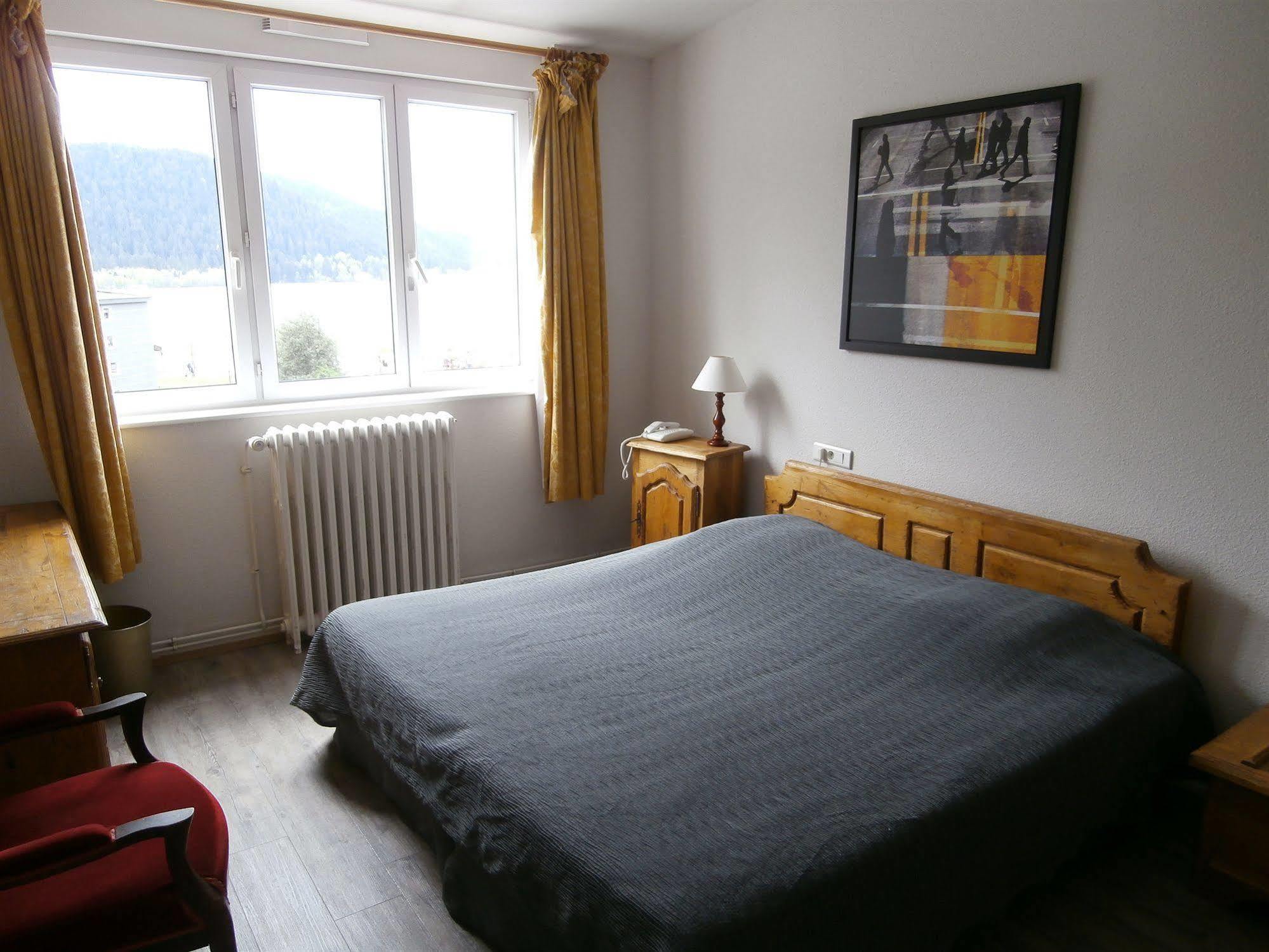 Hotel De La Paix Gerardmer Bagian luar foto