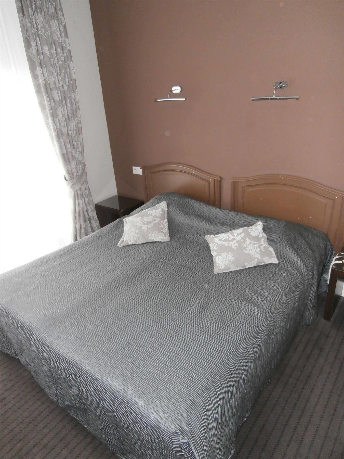 Hotel De La Paix Gerardmer Bagian luar foto