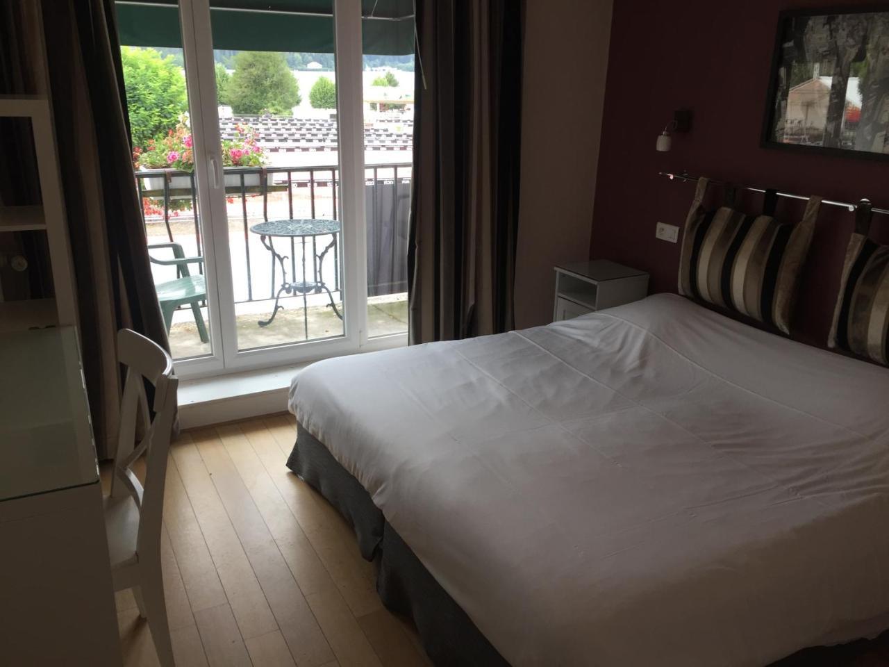 Hotel De La Paix Gerardmer Bagian luar foto